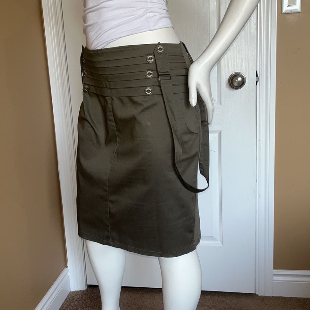 Beautiful skirt/ Size 44 - Picture 5 of 13